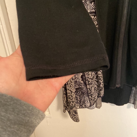 Fleur De Lis Fitted Zip Up Jacket - Picture 4 of 8